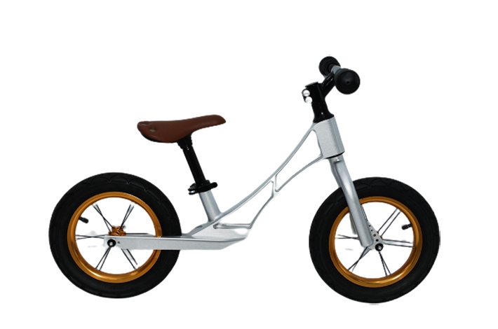 Producătorul de biciclete pentru copii introduce cum să alegi bicicletele pentru copii